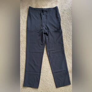 Women's 2-Pocket Elastic Scrubs